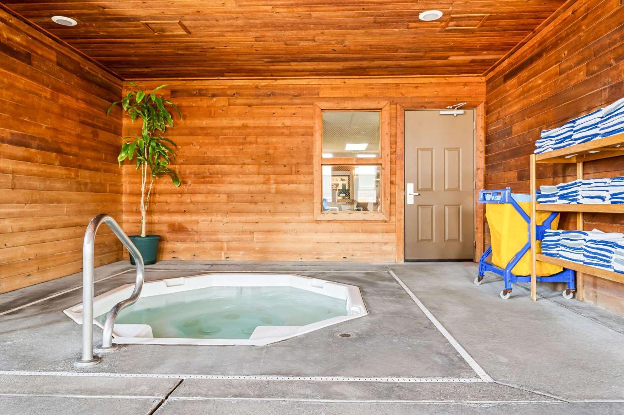 Comfort Inn Worland Hwy 16 To Yellowstone Eksteriør billede